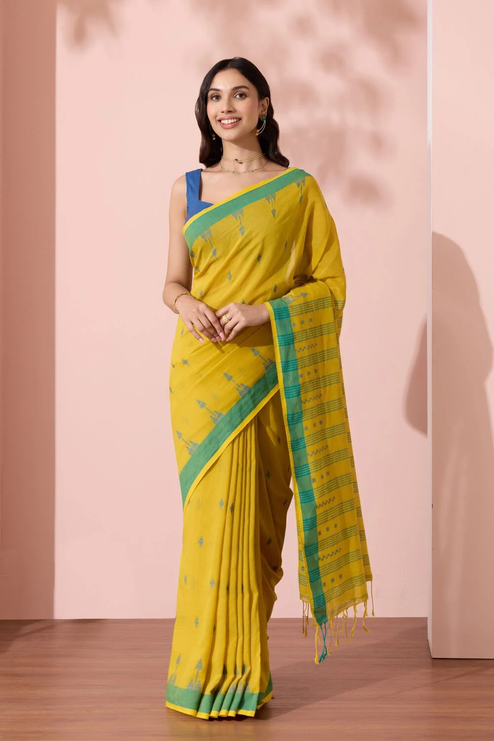 Cotton Saree with Simple Pallu